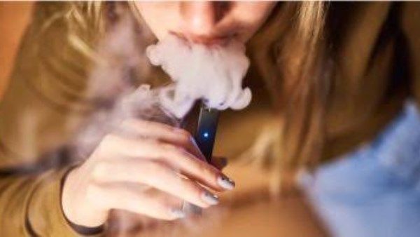السجائر الإلكترونية ابتكار صيني تحول لصناعة عالمية