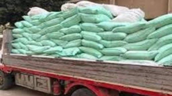 ضبط 7 أطنان دقيق مدعم قبل بيعها بالسوق السوداء