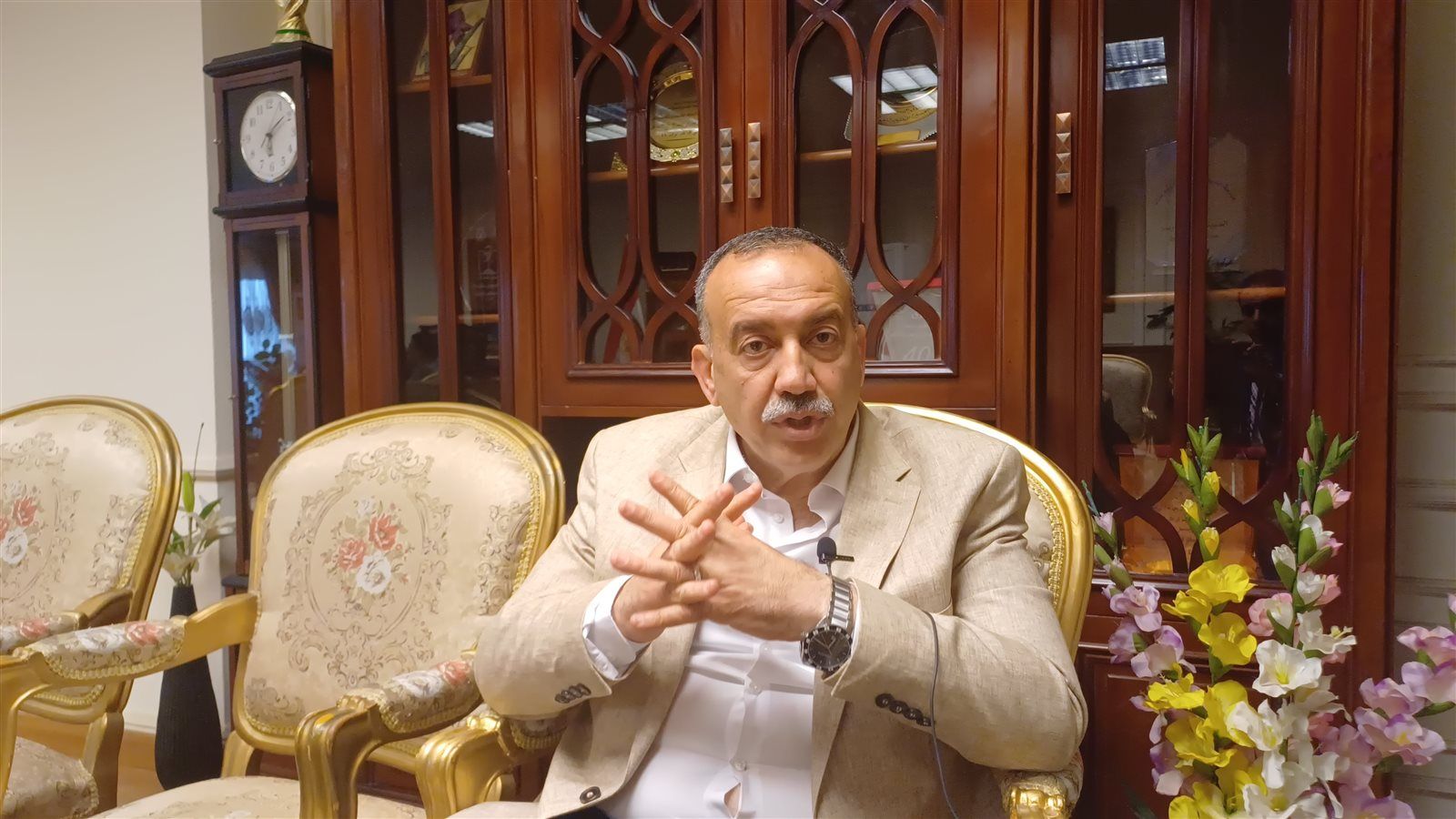 بعد تسريب امتحان الجبر .. قرار عاجل من محافظ أسيوط