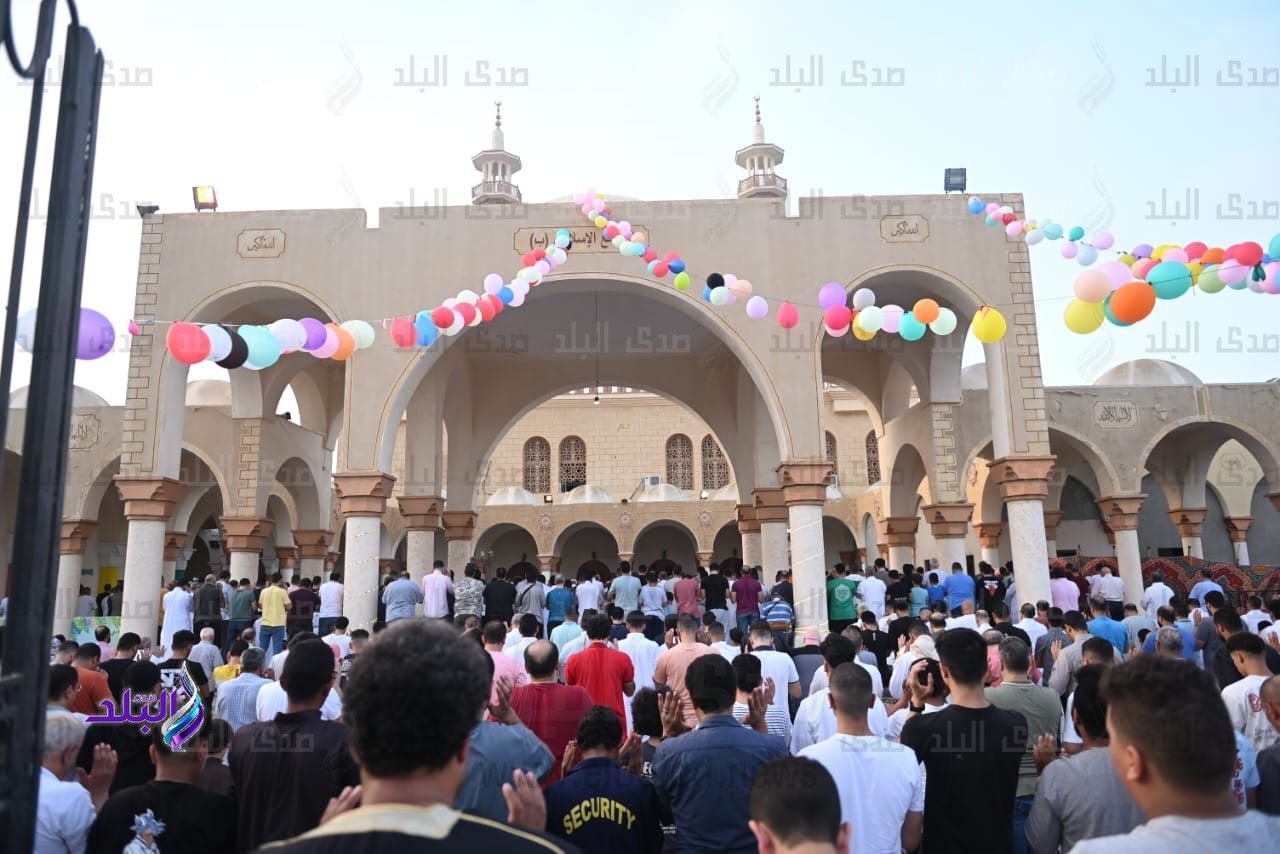 إجازة عيد الأضحى 2025 .. اعرف موعد العودة للعمل في البنوك والمؤسسات الحكومية