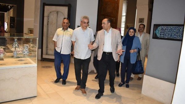 أمين عام الأعلى للآثار يتفقد منطقة مجمع الأديان ومتحف الفن الإسلامي أمين عام الأعلى للآثار يتفقد منطقة مجمع الأديان ومتحف الفن الإسلامي