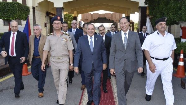 حبشى يزور قوات أمن بورسعيد في أول أيام عيد الأضحى