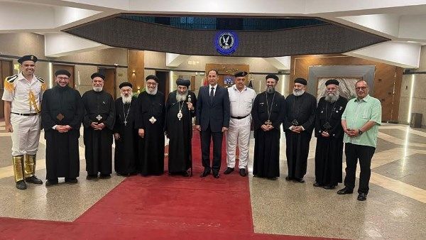 مطران إيبارشية بورسعيد يقدم التهنئة للمحافظ بعيد الأضحى
