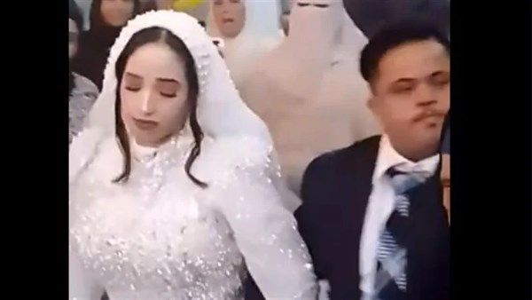العروسة تبكي والقانون يتحرك .. حبس وغرامات في زواج قاصر بالشرقية العروسة تبكي والقانون يتحرك .. حبس وغرامات في زواج قاصر بالشرقية