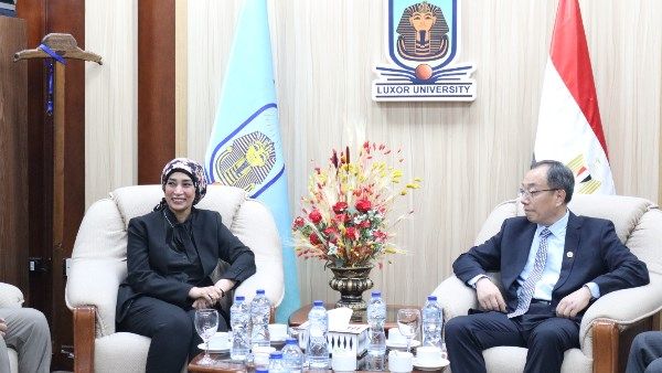 جامعة الأقصر توقع مذكرة تفاهم مع «شاندونغ نورمال» الصينية في البحث العلمي جامعة الأقصر توقع مذكرة تفاهم مع «شاندونغ نورمال» الصينية في البحث العلمي