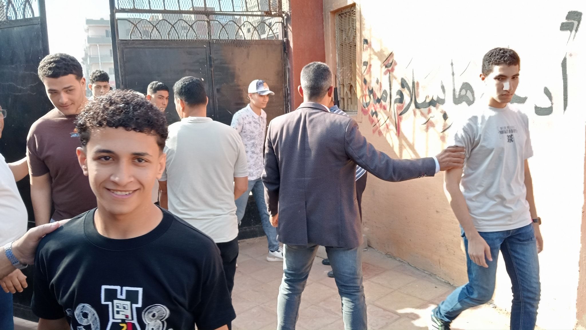 07f1badea7.jpg