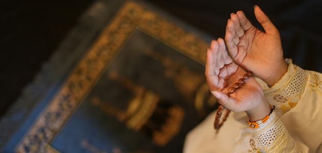 الأزهر للفتوى: كثرة الابتلاءات تزيد المؤمن قربا من الله الأزهر للفتوى: كثرة الابتلاءات تزيد المؤمن قربا من الله