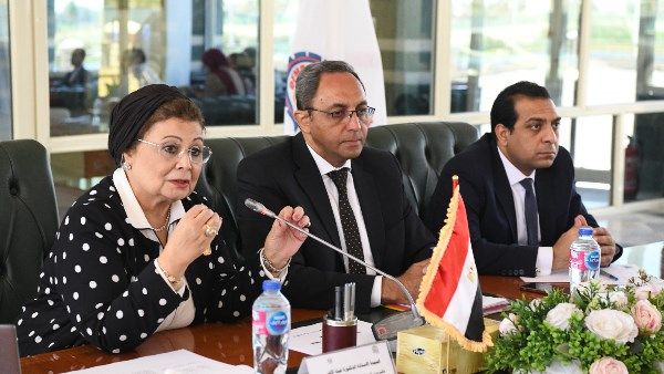 محافظ قنا: الزيادة السكانية تهدد جهود التنمية وإجراءات شاملة لضبط النمو السكاني محافظ قنا: الزيادة السكانية تهدد جهود التنمية وإجراءات شاملة لضبط النمو السكاني