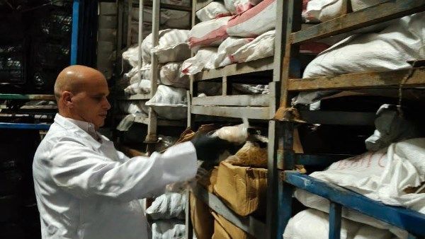 بيطرى الشرقية يضبط 530 كجم لحوم ودواجن مخالفة بالعاشر من رمضان وههيا بيطرى الشرقية يضبط 530 كجم لحوم ودواجن مخالفة بالعاشر من رمضان وههيا