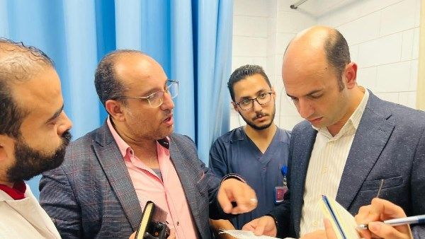 رئيس فرع رعاية بورسعيد الصحية يتابع العمل بمستشفى الزهور ميدانيا.. صور