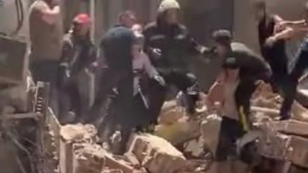 سيدة وشاب.. أمن القاهرة: عقار شبرا مصر كان خاليا من أغلب سكانه سيدة وشاب.. أمن القاهرة: عقار شبرا مصر كان خاليا من أغلب سكانه