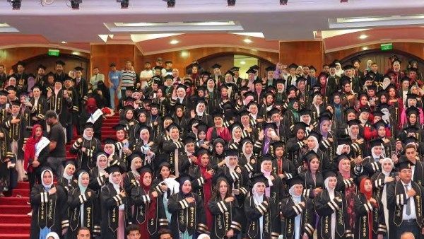 رئيس جامعة كفر الشيخ يشهد حفل تخريج طلاب التربية النوعية .. صور رئيس جامعة كفر الشيخ يشهد حفل تخريج طلاب التربية النوعية .. صور