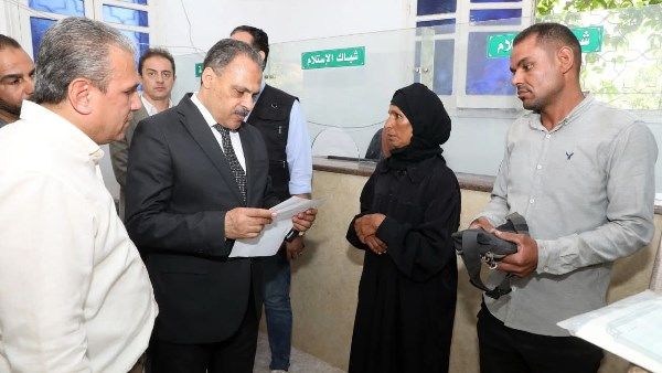 محافظ الشرقية يُفاجئ مجمع خدمات قرية بردين ومركز صحة الأسرة محافظ الشرقية يُفاجئ مجمع خدمات قرية بردين ومركز صحة الأسرة