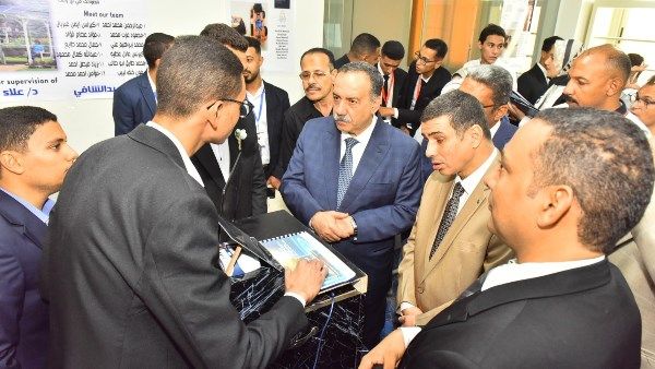 محافظ أسيوط يفتتح معرض مشروعات تخرج طلاب الفرقة الثانية الجديدة التكنولوجية محافظ أسيوط يفتتح معرض مشروعات تخرج طلاب الفرقة الثانية الجديدة التكنولوجية