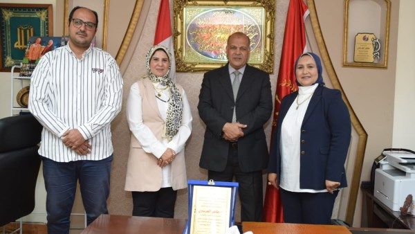 بالتعاون مع بالتعاون مع