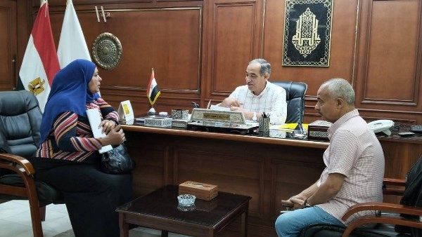 رئيس مدينة الغردقة يناقش 8 طلبات في لقاء المواطنين الأسبوعي رئيس مدينة الغردقة يناقش 8 طلبات في لقاء المواطنين الأسبوعي