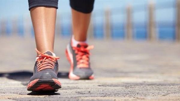 أهمية المشي لمدة 30 دقيقة يوميا