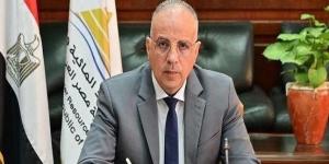 وزير الري يوجه باستمرار متابعة حالة المصارف الزراعية ومحطات المياه بالمحافظات - لايف نيوز