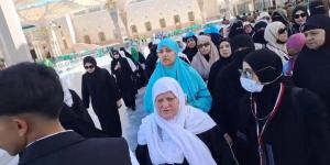 بعثة حج الجمعيات الأهلية تنظم زيارات لـ الروضة الشريفة .. صور - لايف نيوز