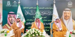 أمير الباحة يُدشّن مشاريع بلدية وإسكانية بقيمة 238 مليون ريال - لايف نيوز