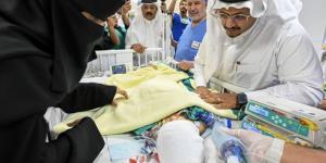 نجاح عملية فصل التوأم الملتصق السعودي يارا ولارا بعد عملية جراحية دقيقة استغرقت 12 ساعة ونصفا - لايف نيوز