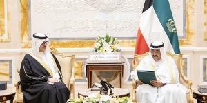 الأمير يتسلم دعوة من بن سلمان للمشاركة بمنتدى مستقبل الاستثمار - لايف نيوز