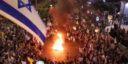 باحث: مبارزة في سماء القدس بين الصواريخ الإيرانية والمضادات الدفاعية للاحتلال - لايف نيوز