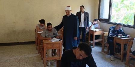 الثانوية الأزهرية .. طلاب العلمي يؤدون اليوم امتحان النحو - لايف نيوز