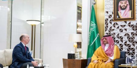 وزير الداخلية يستقبل سفير إسبانيا ويبحثان عددًا من الموضوعات ذات الاهتمام المشترك - لايف نيوز