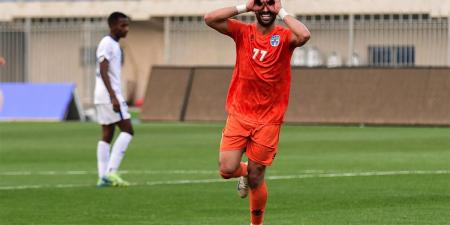 «الكويت» و«كاظمة» جددا عقدي رضا والشمري - لايف نيوز