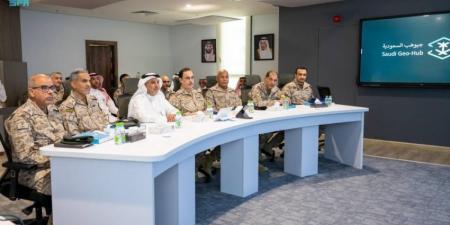 رئيس الجيومكانية يستقبل نائب قائد القوات المشتركة - لايف نيوز