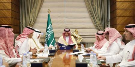 محافظ جدة يتابع سير العمل في مشاريع شركة المياه الوطنية - لايف نيوز