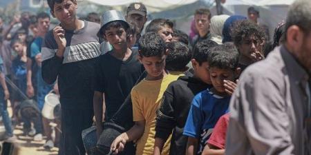 نتنياهو يأمر بوضع خطة خلال 48 ساعة لمنع سيطرة حماس على المساعدات في غزة - لايف نيوز