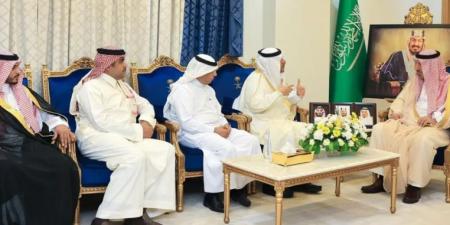 الأمير جلوي بن عبدالعزيز يطّلع على مشروع مدينة الوديعة الذكية المستقبلي - لايف نيوز
