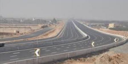 بعد تكرار حوادث الإقليمي.. أستاذ طرق يكشف مراحل تنفيذ الطرق علميا - لايف نيوز