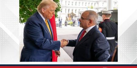 لدى لقائه بصاحب السمو الملكي ولي العهد رئيس مجلس الوزراء... الرئيس الأمريكي ترامب: حضرة صاحب الجلالة الملك حمد بن عيسى آل خليفة شخصية تحظى بالاحترام الكبير في منطقة الشرق الأوسط وفي العالم أجمع - لايف نيوز