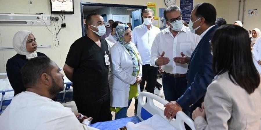 رئيس الوزراء يتفقد مستشفى وادي النطرون التخصصي - لايف نيوز
