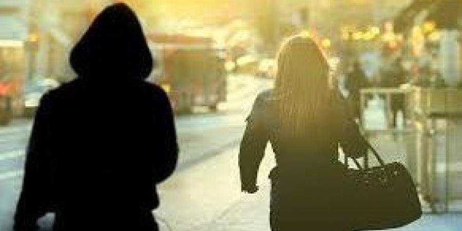 مستقلا موتوسيكل.. فتاة تتهم شاب بمحاولة التحرش بها في التجمع - لايف نيوز