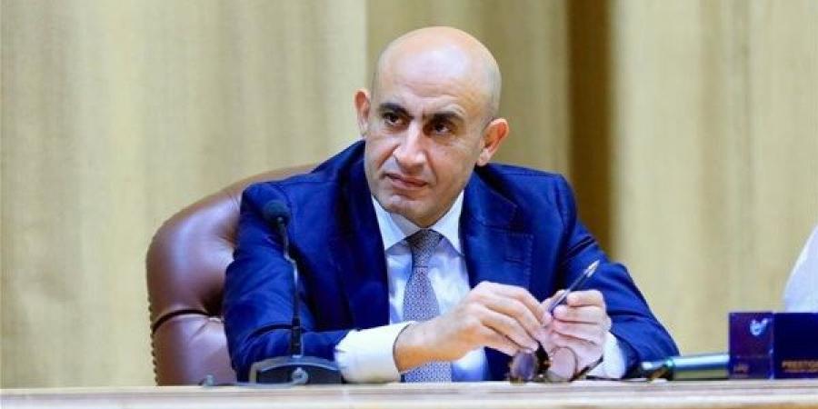الوزير "اطمن عليهم".. أول تعليق من التعليم على حادث "ملاحظي الثانوية العامة" - لايف نيوز