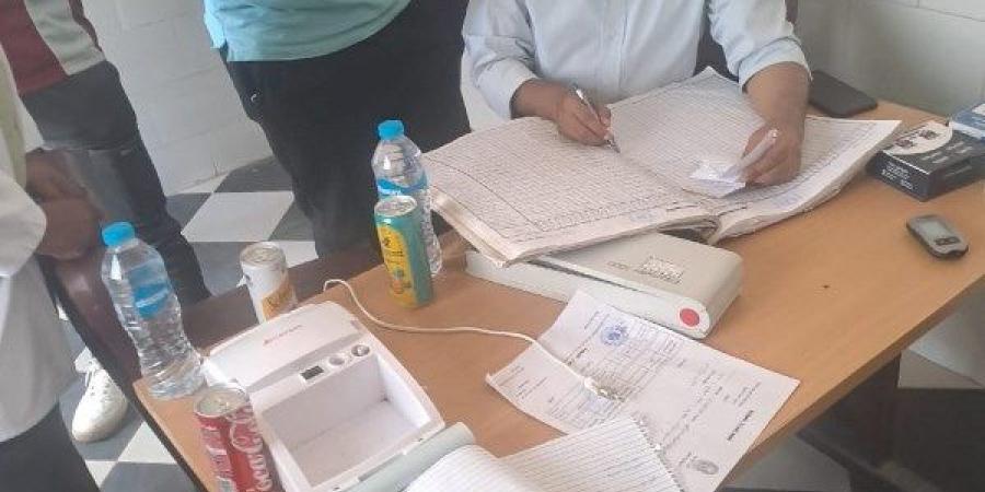 محافظ الأقصر يوجه بحل عاجل لمشكلة المياه السطحية بقرية النمسا في إسنا - لايف نيوز