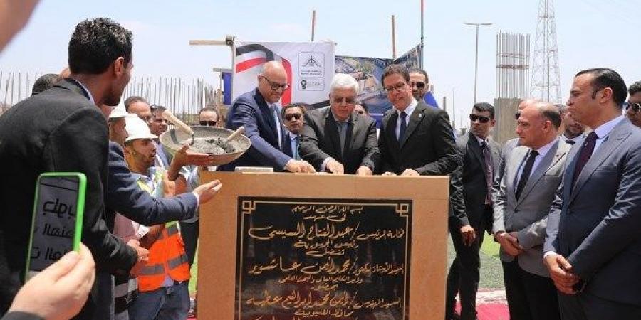افتتاح مشروعات تعليمية وصحية جديدة بجامعة بنها بتكلفة تقارب 2 مليار جنيه - لايف نيوز