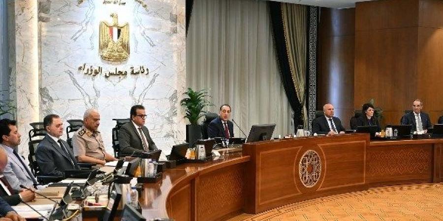 مدبولي: تمكين القطاع الخاص وزيارة صربية لتبادل الخبرات وتدشين منصة الأوقاف الرقمية - لايف نيوز
