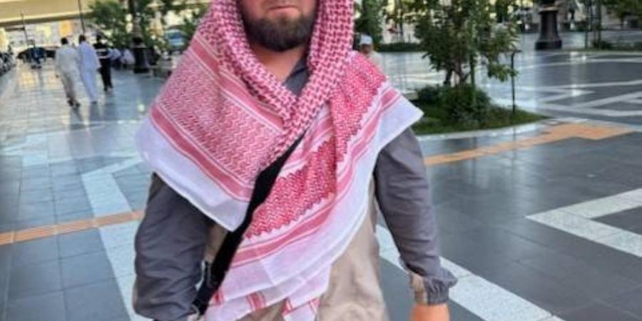 الشماغ.. تجربة ضيوف الرحمن للزي السعودي - لايف نيوز