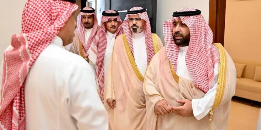 أمير جازان ونائبه يتفقدان عددًا من المشروعات التنموية والسياحية بمحافظة جزر فرسان - لايف نيوز