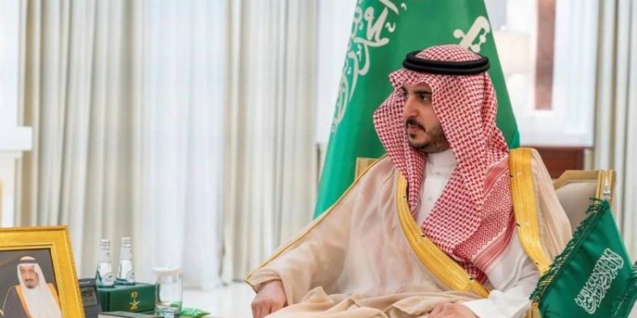 أمير الجوف يستقبل مدير فرع وزارة الصحة ومدير مكتب وقاية المكلّف حديثًا في المنطقة - لايف نيوز