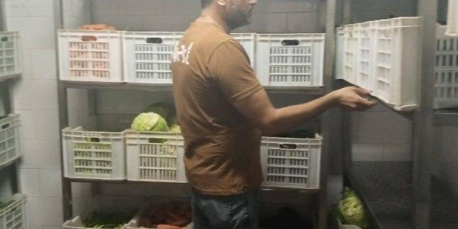 حملة تفتيشية ترصد مخالفات صحية وبيئية في منشأتين سياحيتين بجنوب الغردقة - لايف نيوز