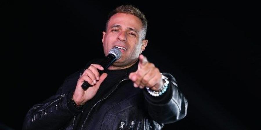 محمد نور يكشف حقيقة ما تردد عن قيامه بتصوير جنازة والده - لايف نيوز