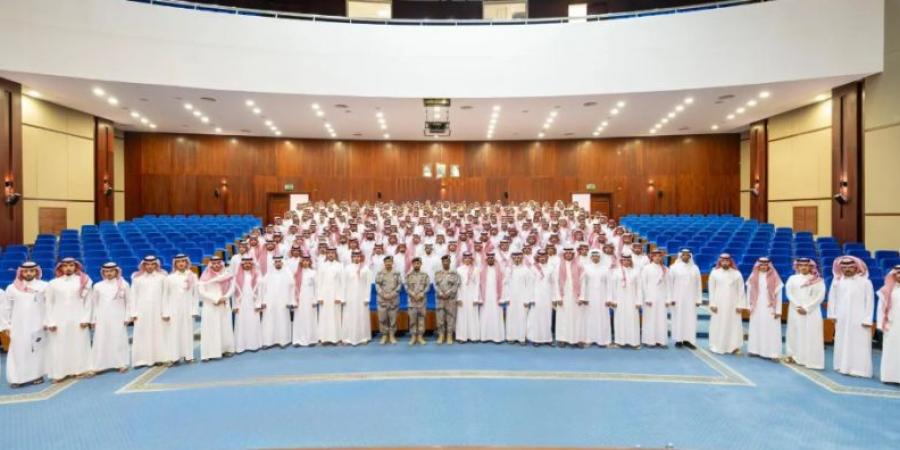 مديرية حرس الحدود تنفذ البرنامج التأهيلي للضباط الخريجين من كلية الملك فهد - لايف نيوز