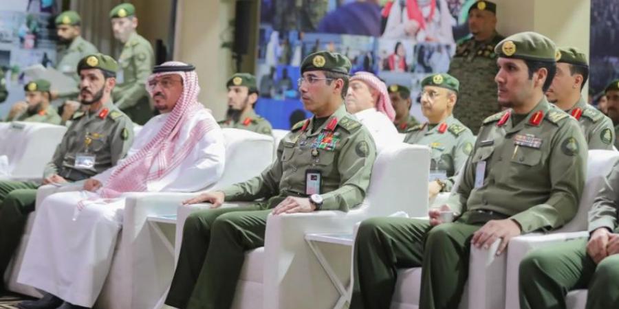 مدير الجوازات المكلف ينقل شكر وتقدير وزير الداخلية لمنسوبي القطاع المشاركين في أعمال موسم حج 1446هـ - لايف نيوز