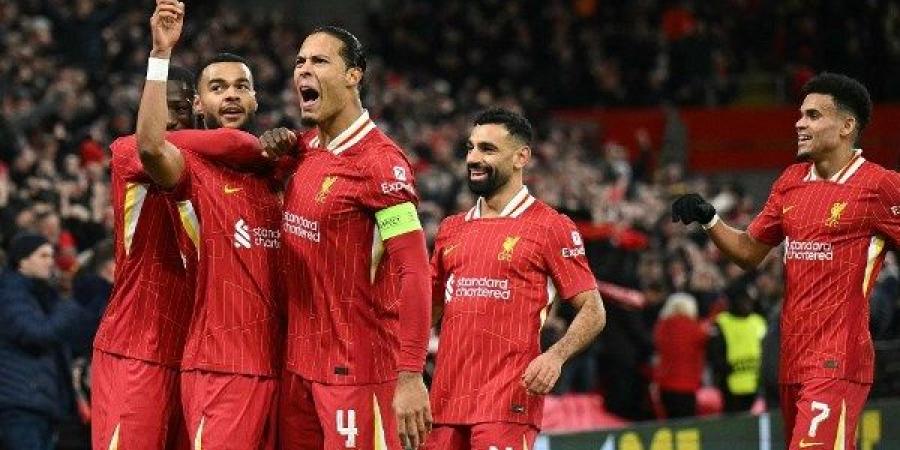 اعتزال نجم ليفربول الإنجليزي السابق كرة القدم رسميا - لايف نيوز